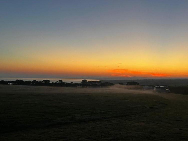Hotel Carreg Y Gwynt Campsite - Touring And Tent Pitches Llanarth  Exteriér fotografie